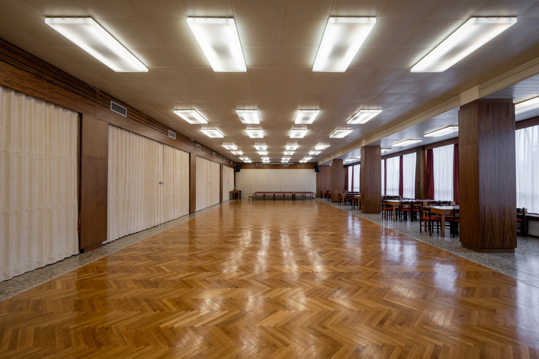 Hlavní sál - foto 1